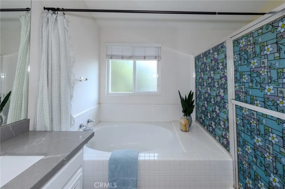 13362 Portal Tustin, CA 92782