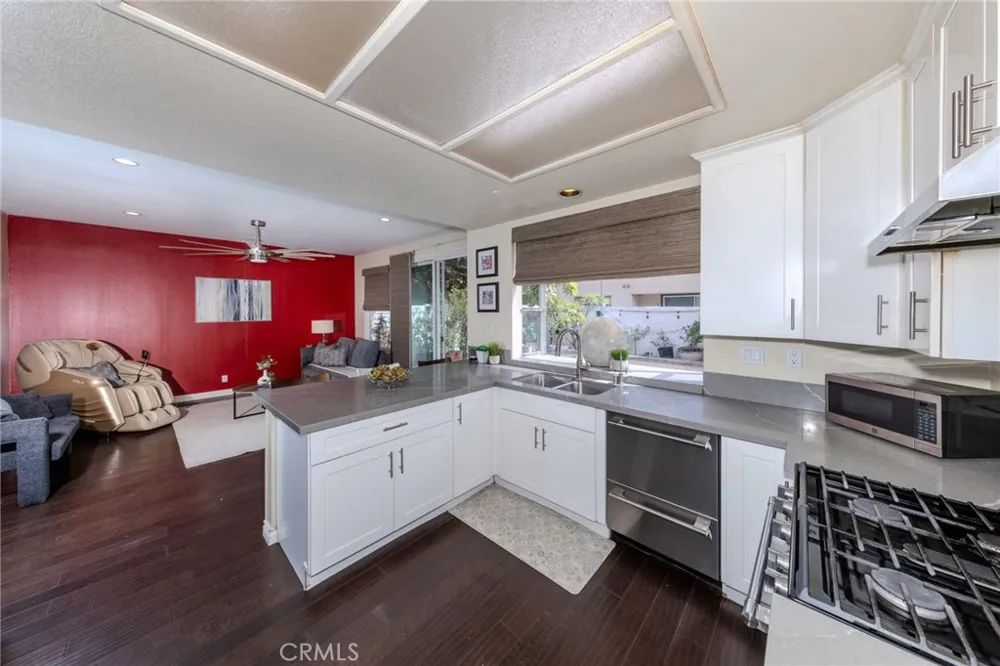 13362 Portal Tustin, CA 92782