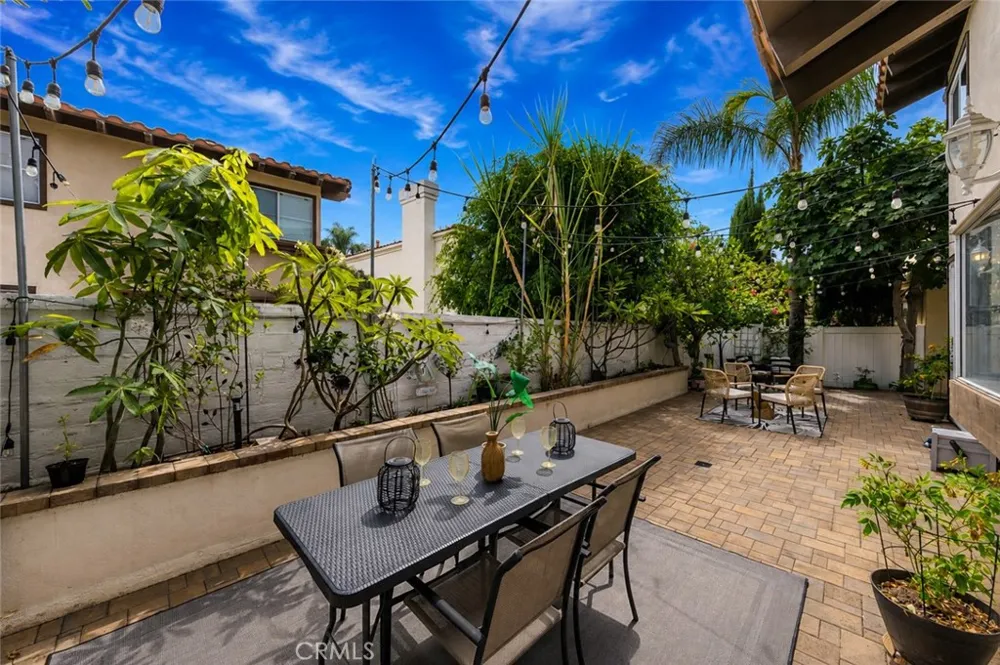 13362 Portal Tustin, CA 92782