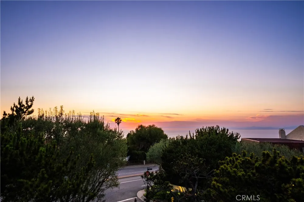 5 Cresta Verde Palos Verdes Peninsula, CA 90274