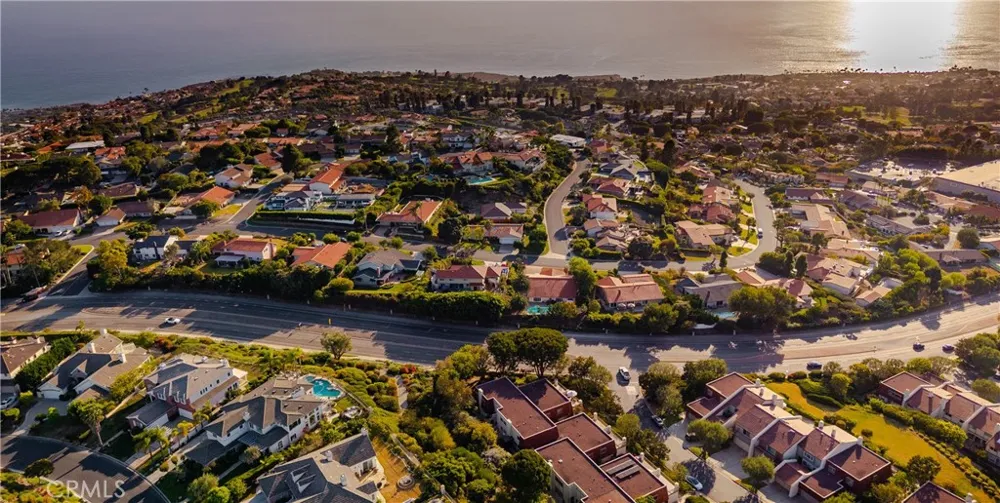 5 Cresta Verde Palos Verdes Peninsula, CA 90274