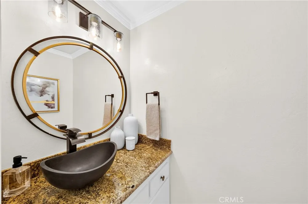 5 Cresta Verde Palos Verdes Peninsula, CA 90274