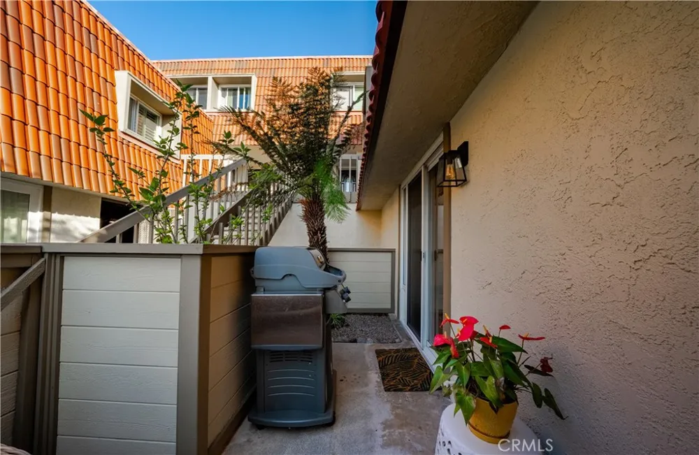 5 Cresta Verde Palos Verdes Peninsula, CA 90274
