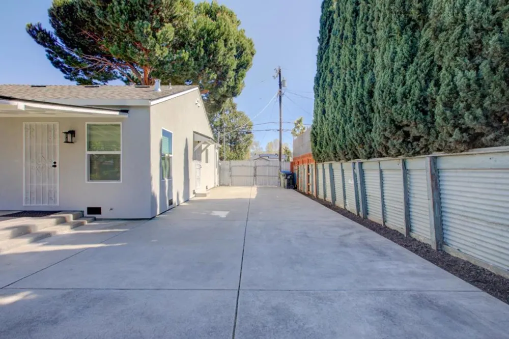 209 Mccreery Avenue San Jose, CA 95116