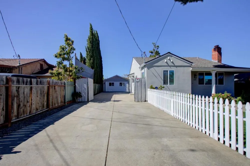 209 Mccreery Avenue San Jose, CA 95116
