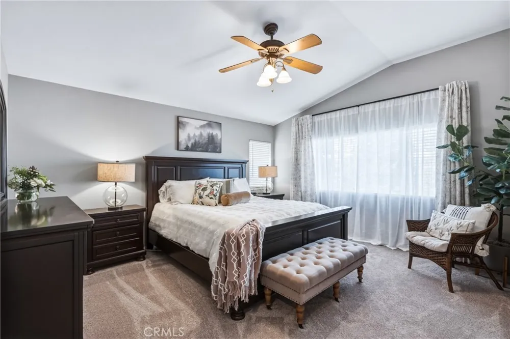 32236 Big Oak Castaic, CA 91384