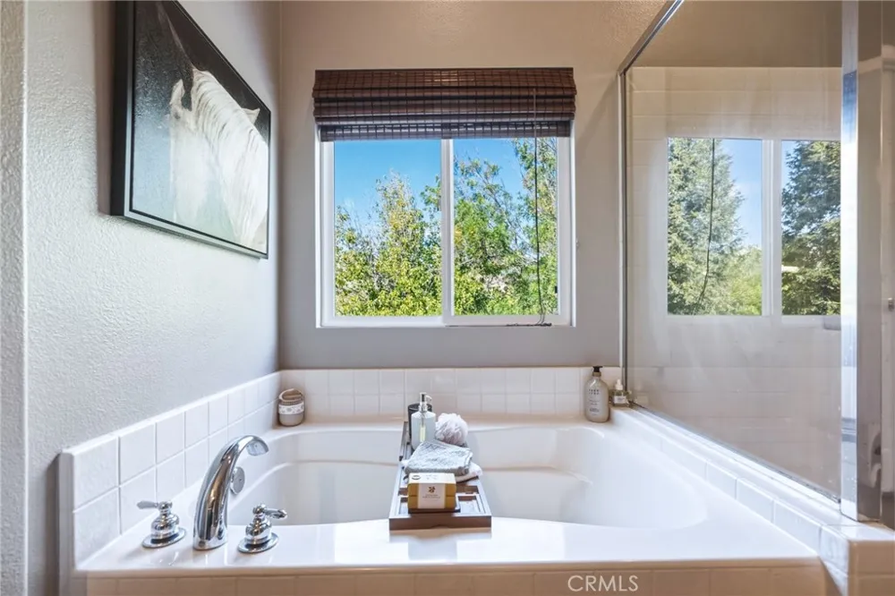 32236 Big Oak Castaic, CA 91384
