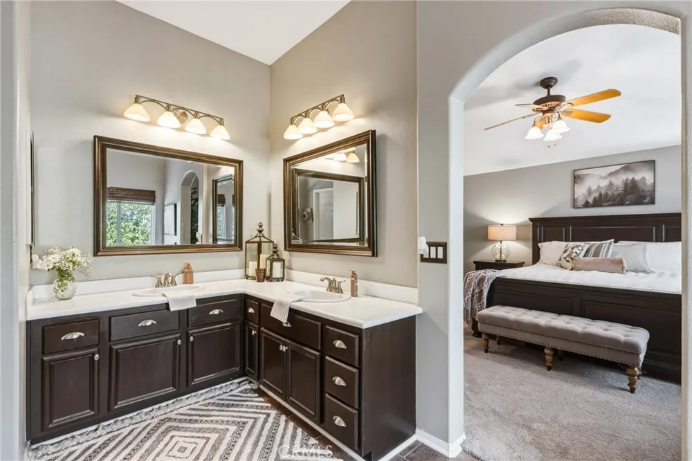 32236 Big Oak Castaic, CA 91384