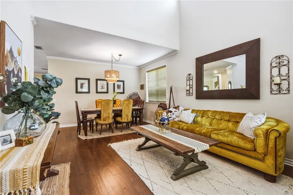 32236 Big Oak Castaic, CA 91384