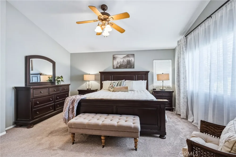 32236 Big Oak Castaic, CA 91384