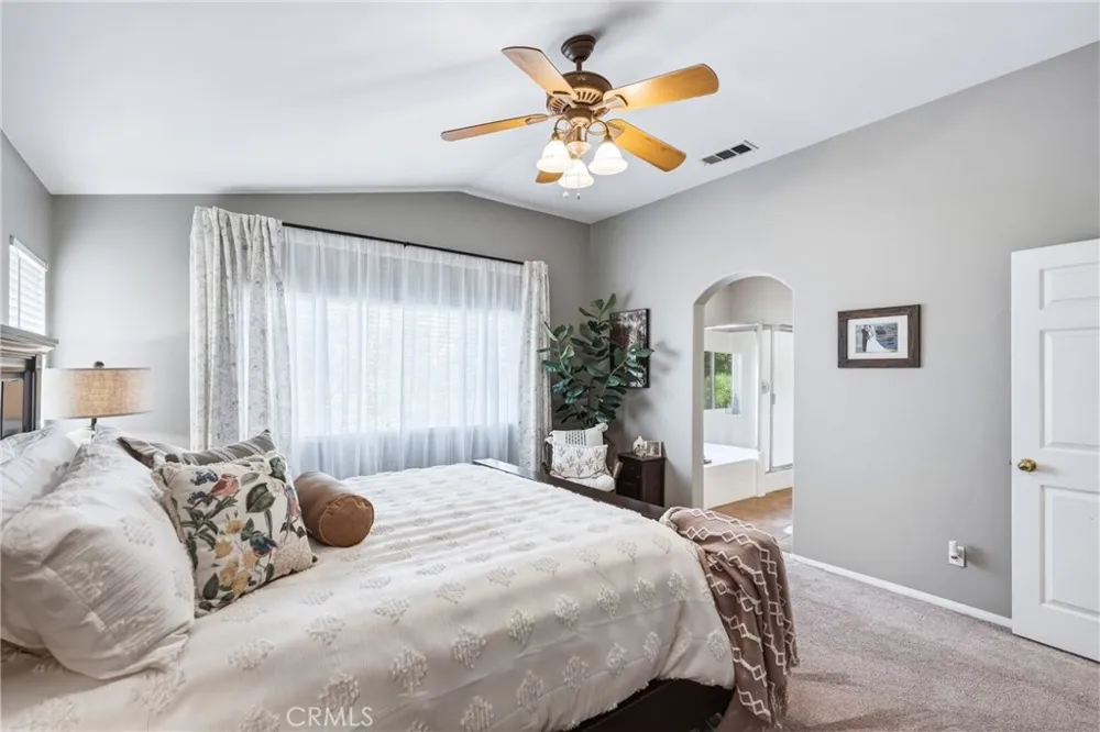 32236 Big Oak Castaic, CA 91384