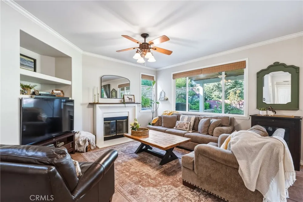 32236 Big Oak Castaic, CA 91384
