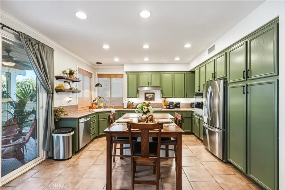 32236 Big Oak Castaic, CA 91384