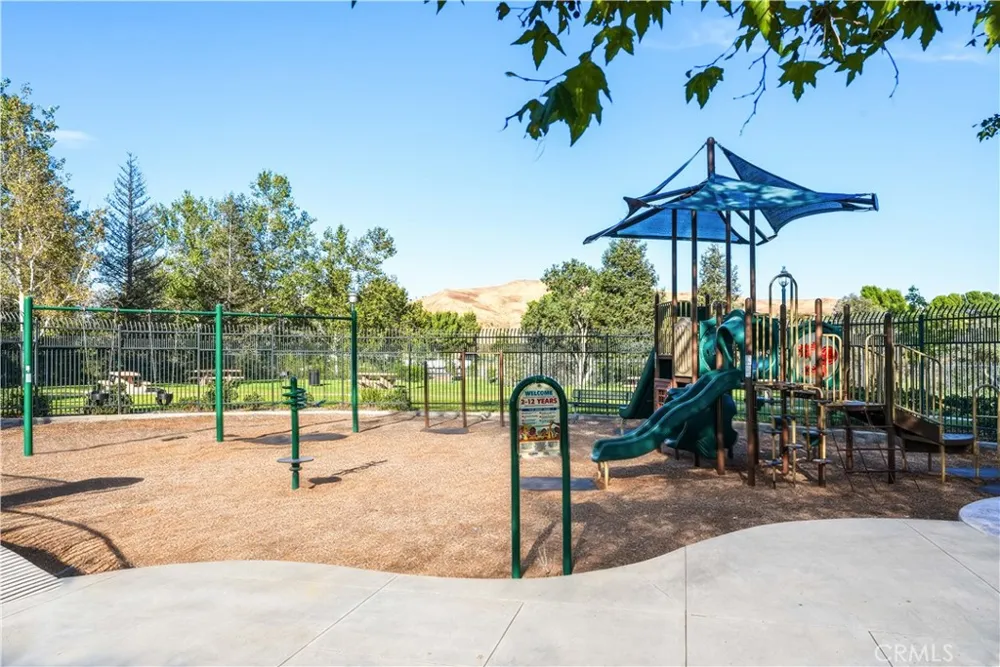 32236 Big Oak Castaic, CA 91384