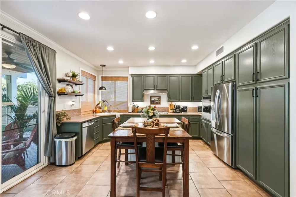32236 Big Oak Castaic, CA 91384