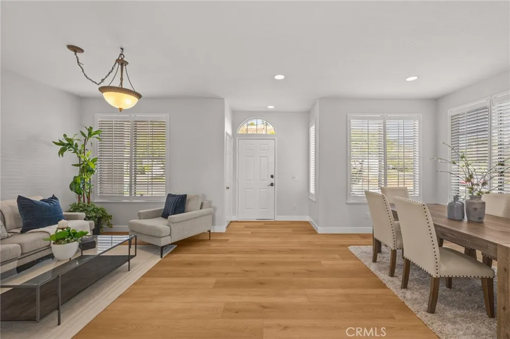 753 La Docena Corona, CA 92879