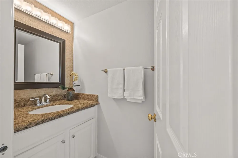 753 La Docena Corona, CA 92879