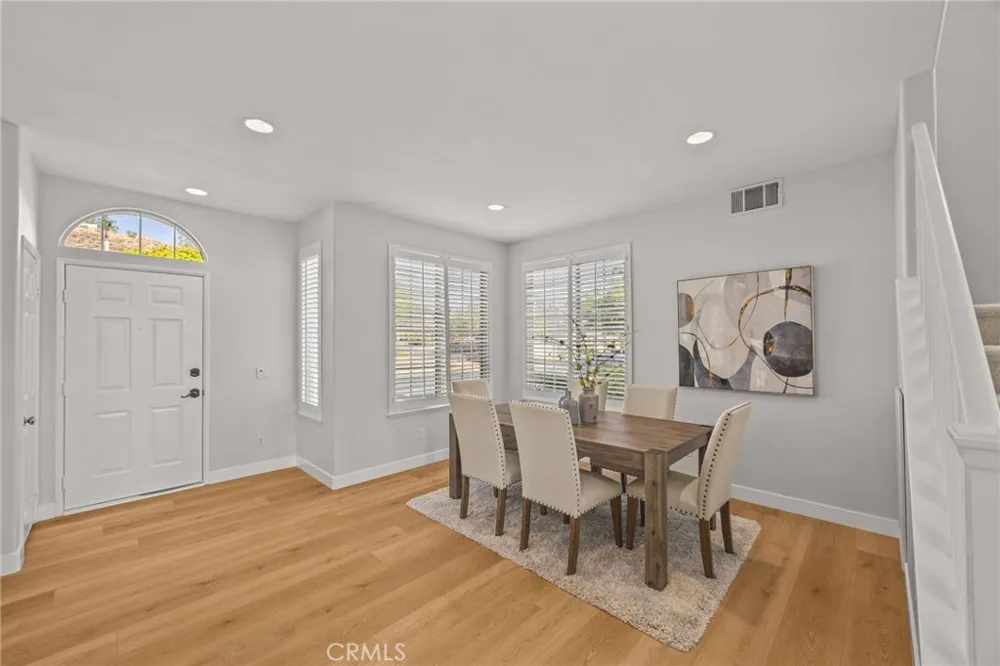 753 La Docena Corona, CA 92879