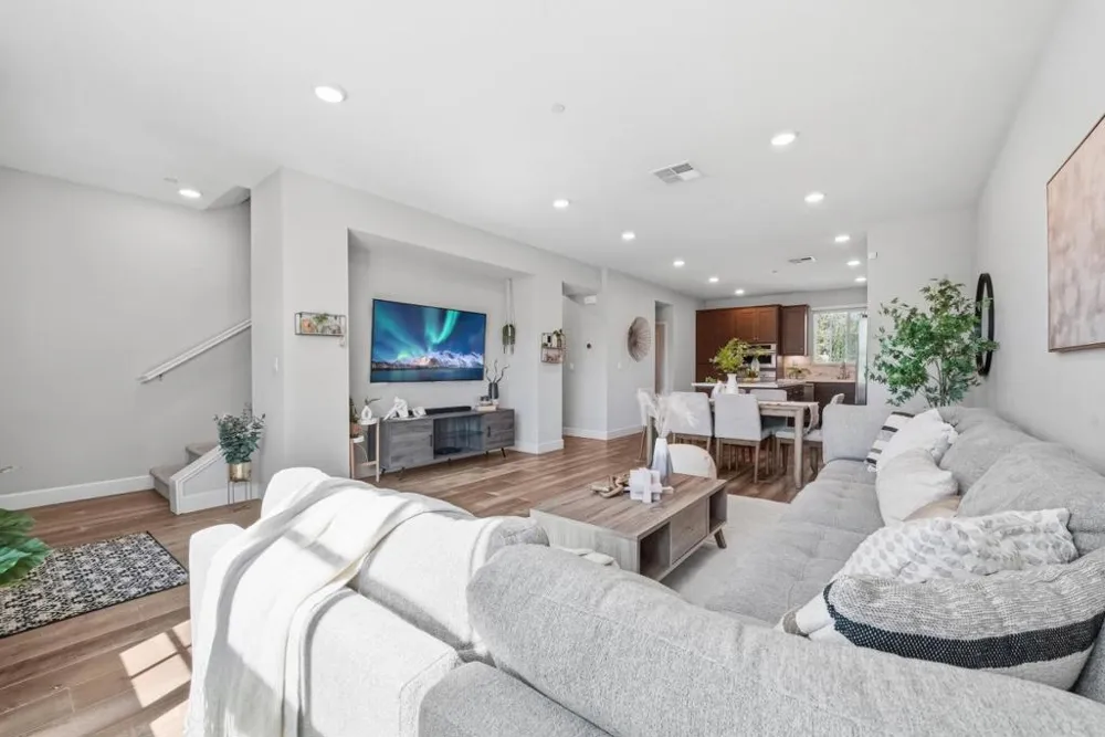 1121 Giannitsa Terrace Sunnyvale, CA 94089