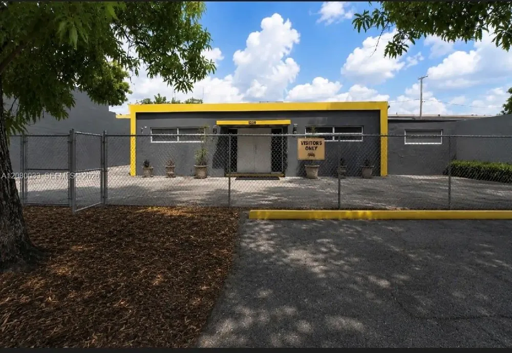 17220 NW 2nd Ct Miami Gardens, FL 33169