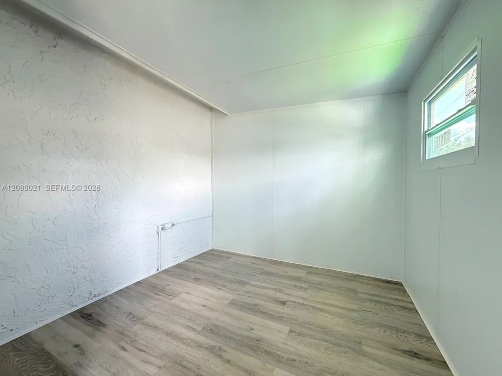 11700 NW 33rd St Sunrise, FL 33323