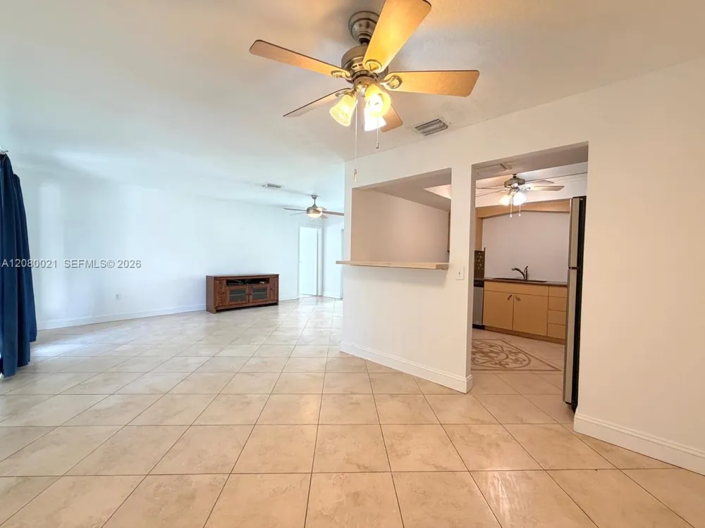 11700 NW 33rd St Sunrise, FL 33323