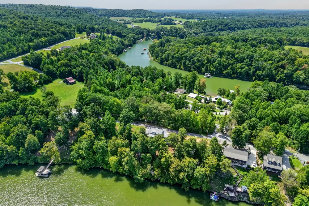 300 Chandler Rd Doyle, TN 38559