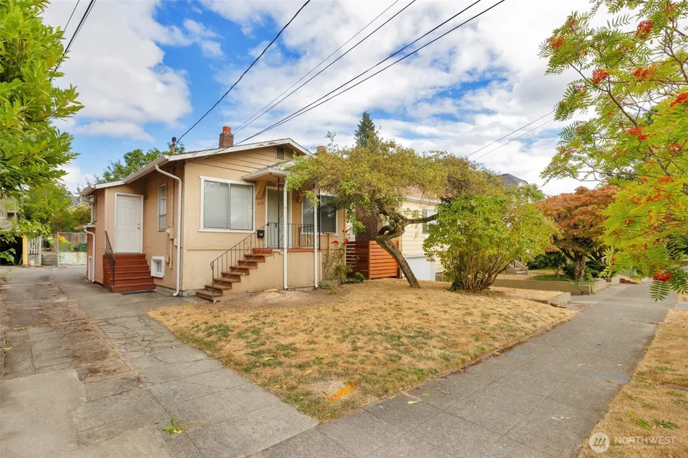 536 73rd Street Seattle, WA 98103