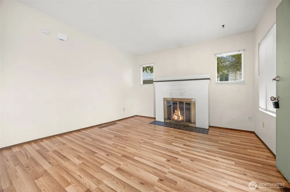 536 73rd Street Seattle, WA 98103