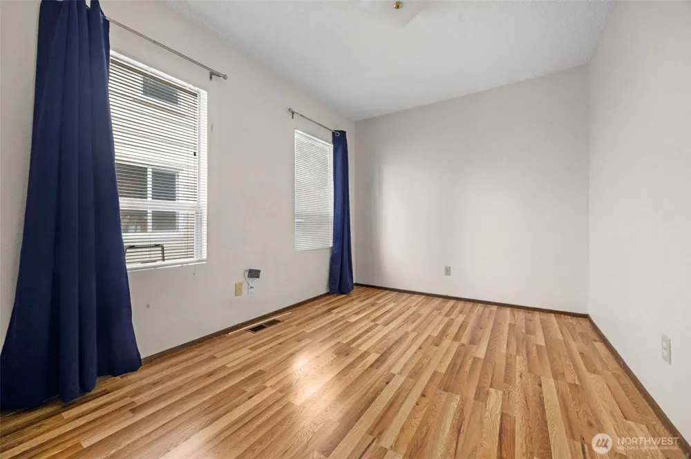 536 73rd Street Seattle, WA 98103