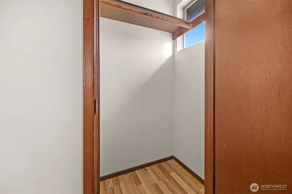 536 73rd Street Seattle, WA 98103