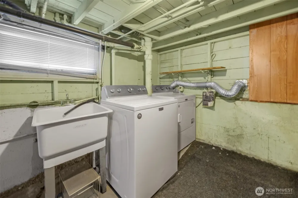536 73rd Street Seattle, WA 98103