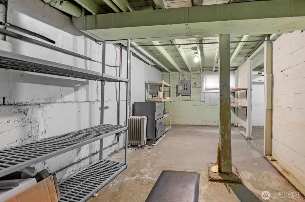 536 73rd Street Seattle, WA 98103