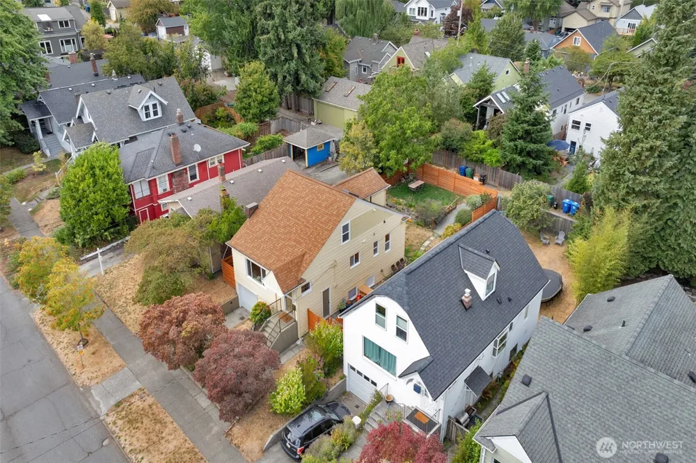 536 73rd Street Seattle, WA 98103