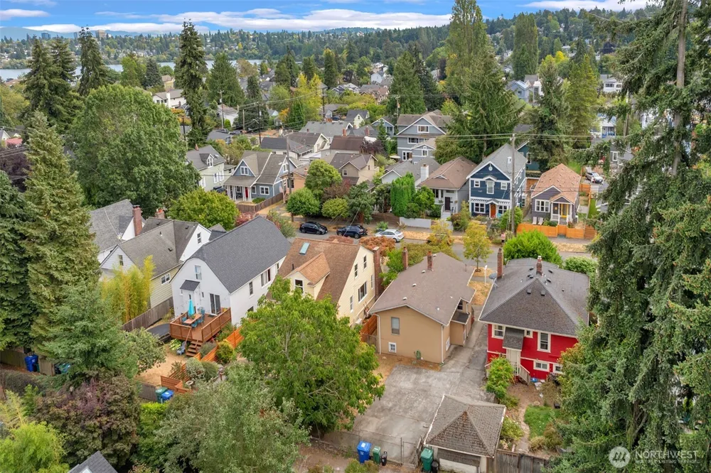 536 73rd Street Seattle, WA 98103
