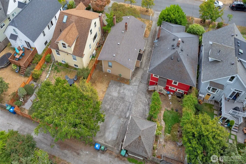 536 73rd Street Seattle, WA 98103