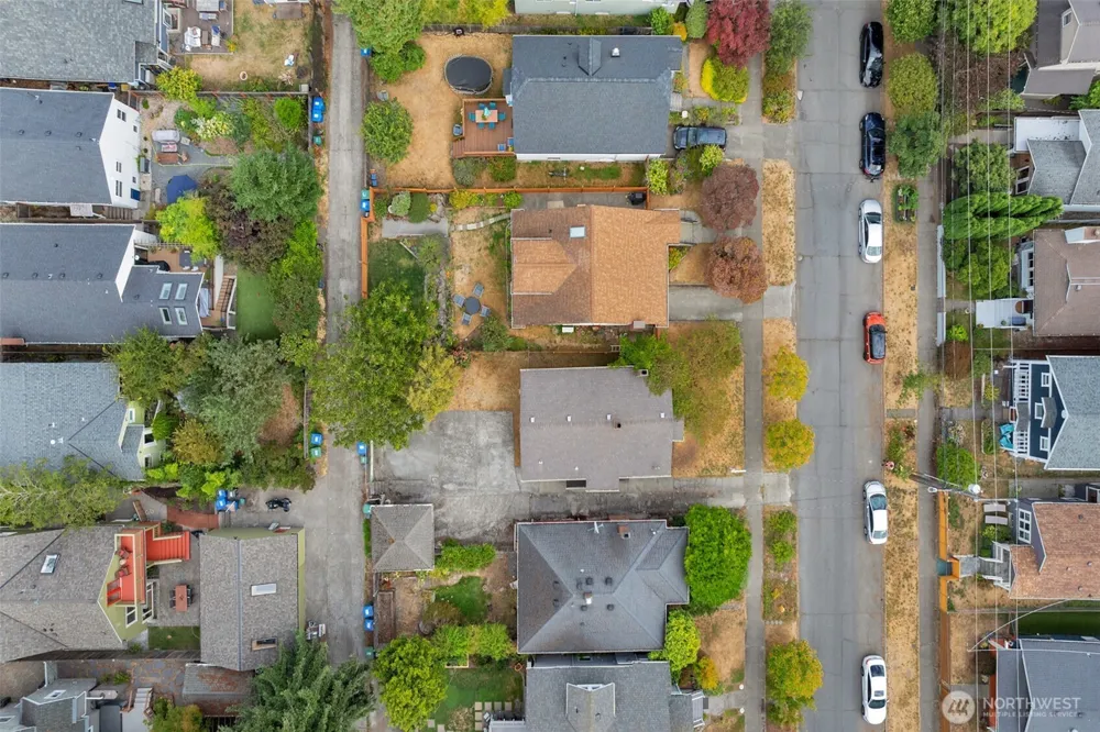 536 73rd Street Seattle, WA 98103