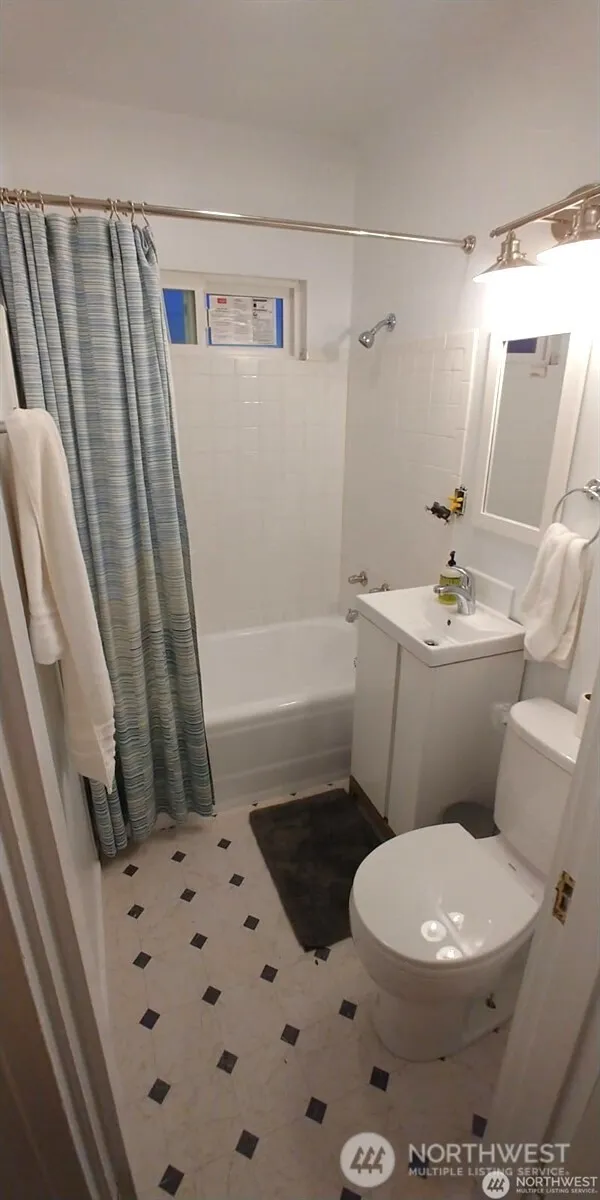 303 64th Street Seattle, WA 98103