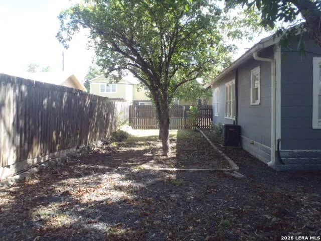 190 S CHESTNUT AVE New Braunfels, TX 78130