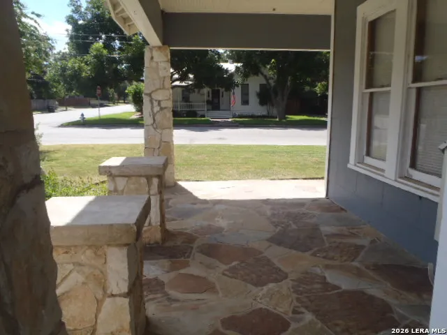 190 S CHESTNUT AVE New Braunfels, TX 78130