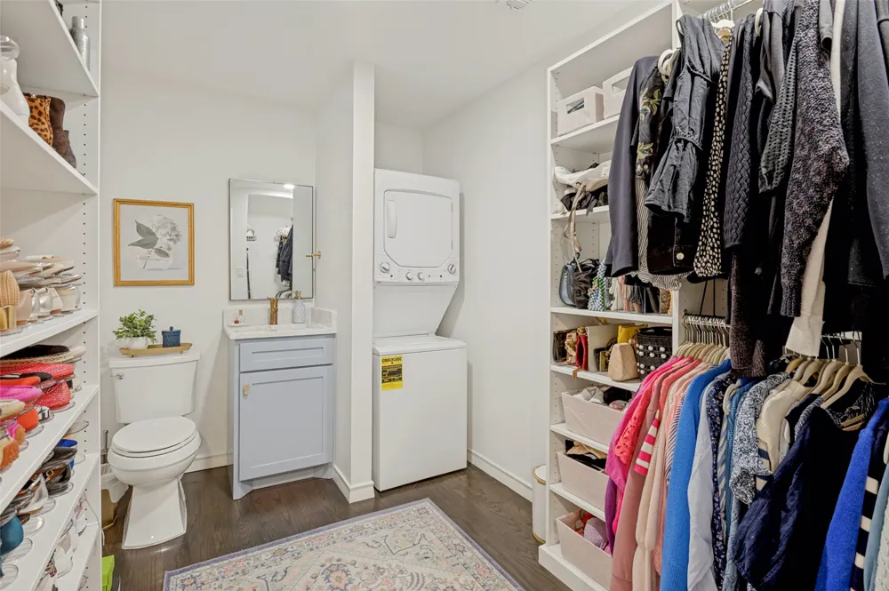 6234 Bandera Avenue #D Dallas, TX 75225
