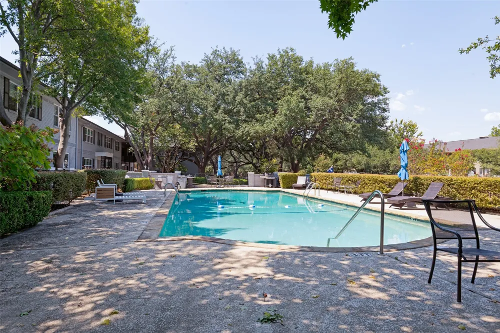 6234 Bandera Avenue #D Dallas, TX 75225