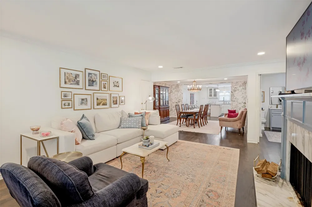 6234 Bandera Avenue #D Dallas, TX 75225