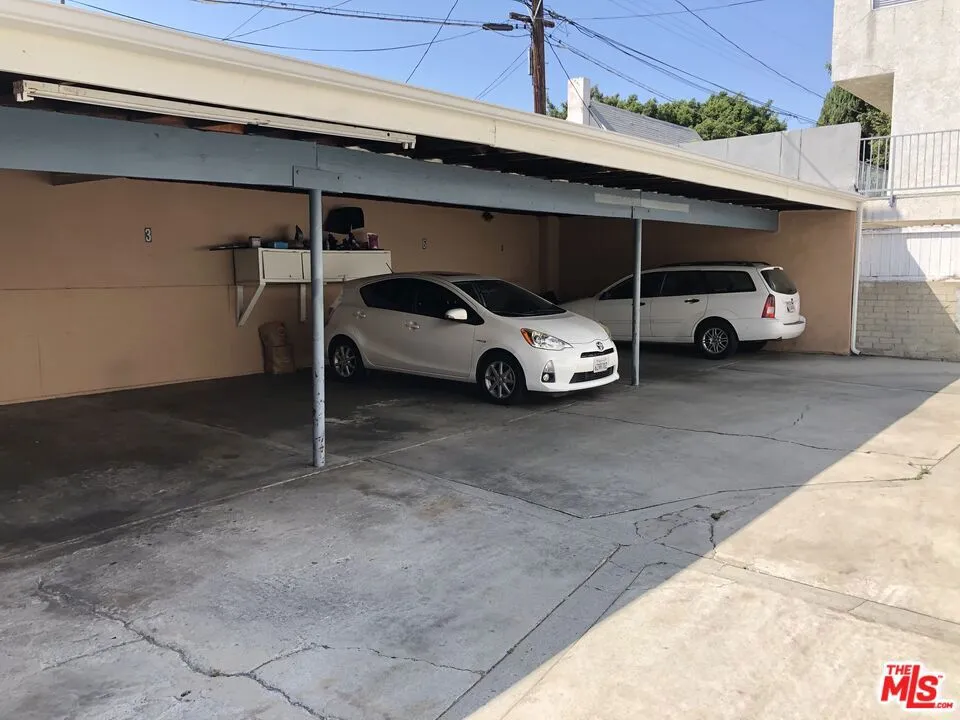 1137 Wilcox Place #6 Los Angeles, CA 90038