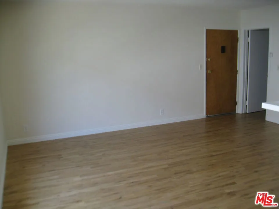 1137 Wilcox Place #6 Los Angeles, CA 90038