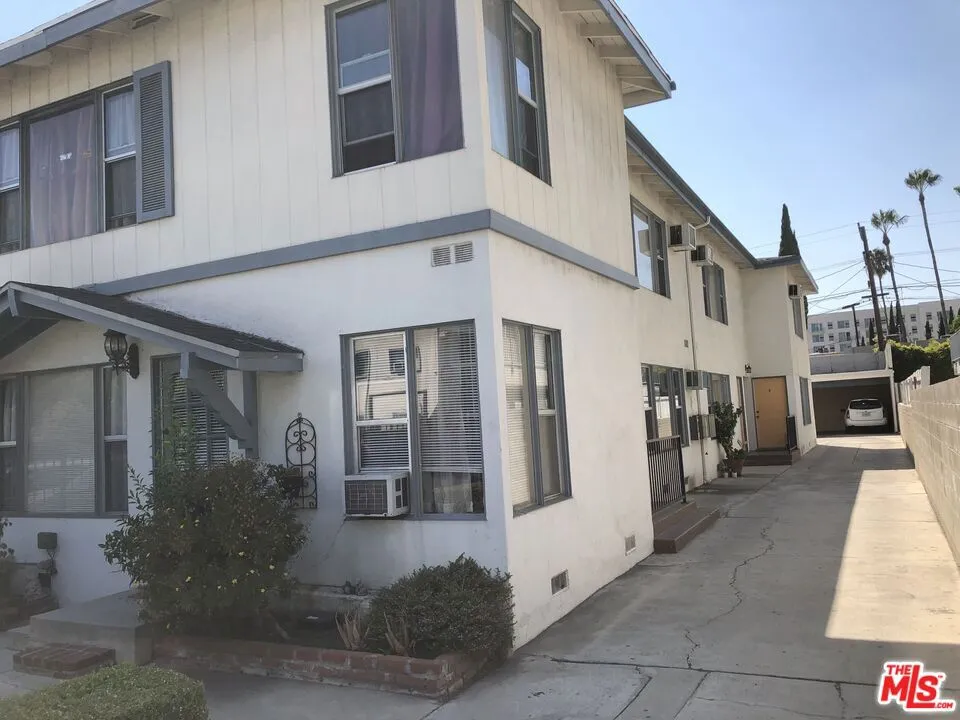 1137 Wilcox Place #6 Los Angeles, CA 90038