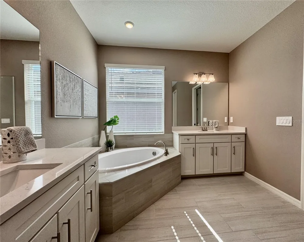 19140 CHERRYSTONE WAY Lakewood Ranch, FL 34211