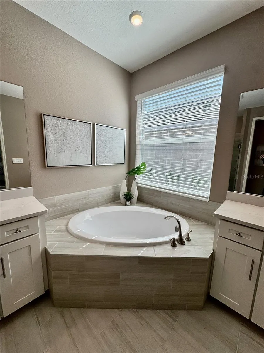 19140 CHERRYSTONE WAY Lakewood Ranch, FL 34211