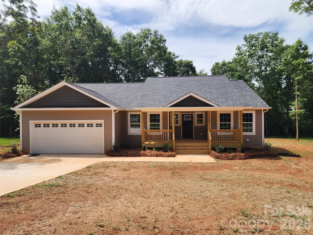 1940 Friendly Lane #38 Newton, NC 28658