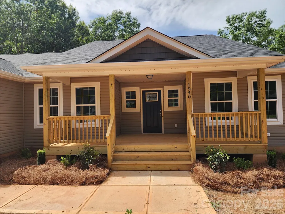 1940 Friendly Lane #38 Newton, NC 28658